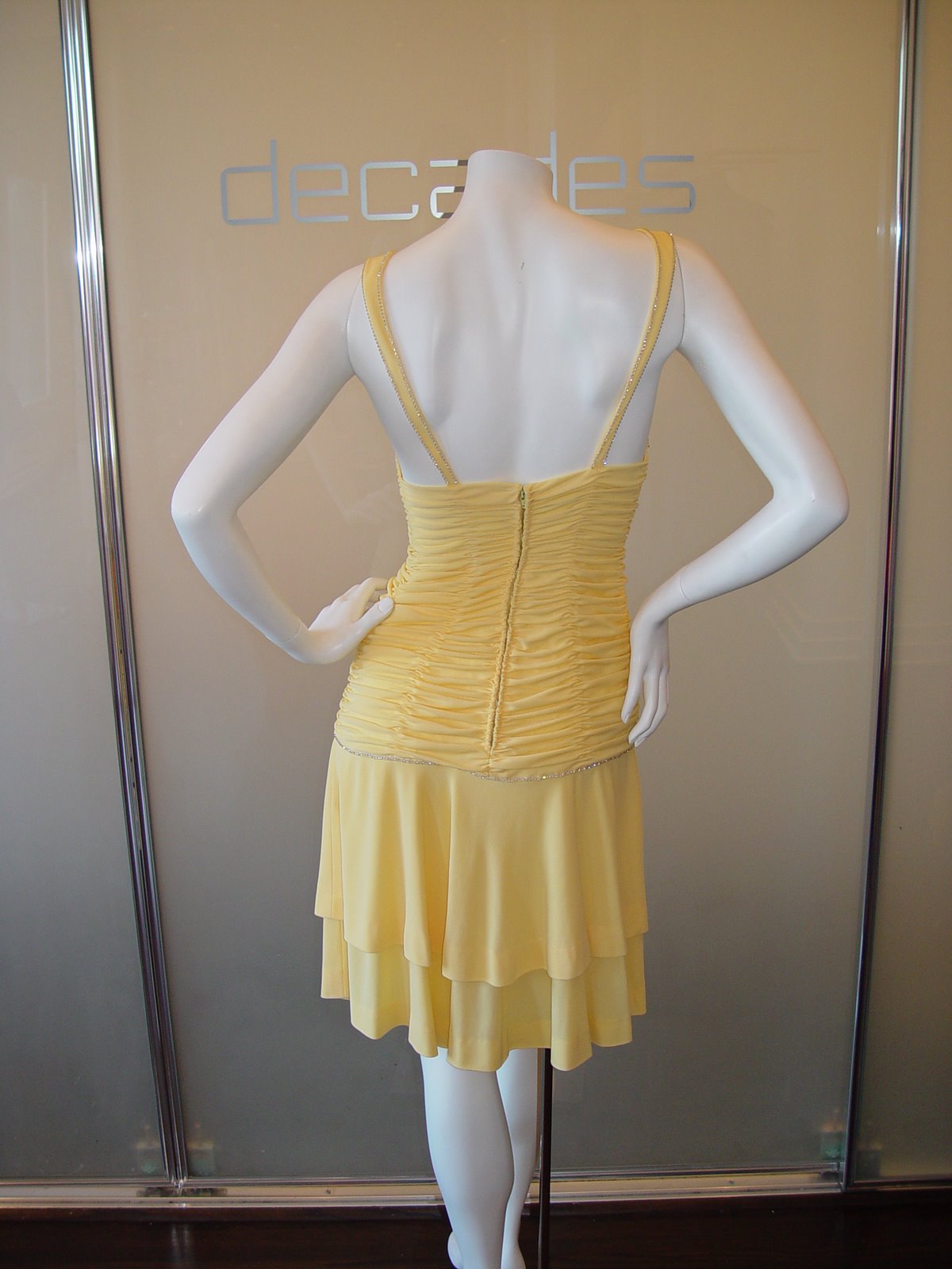 [LORIS+AZZARO+LEMON+HALTER+DRESS+WITH+RUCHED+JERSEY+AND+TIERED+SKIRT+C+80S.JPG.JPG]
