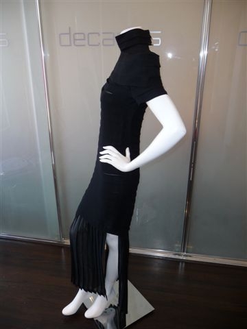 [versace+black+pleated+dress+2.JPG]