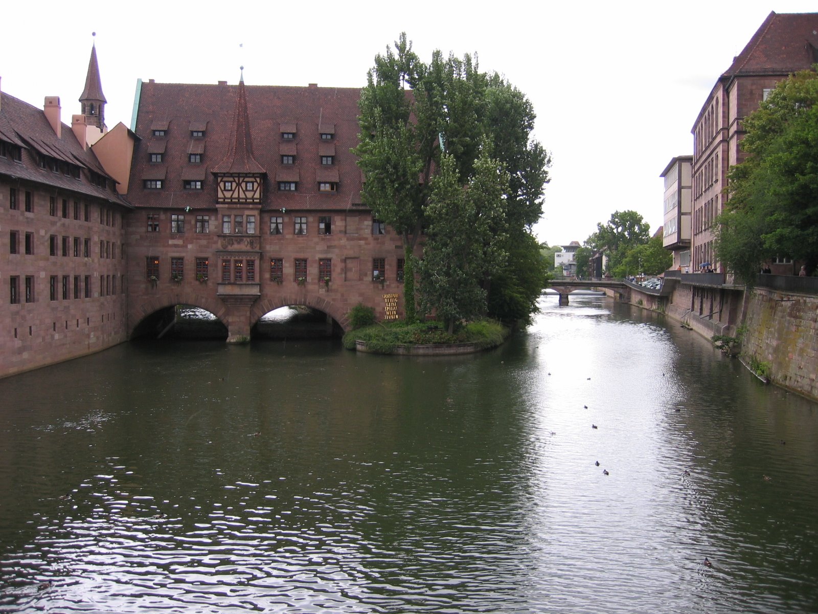 [Nuremberg+y+el+río.jpg]