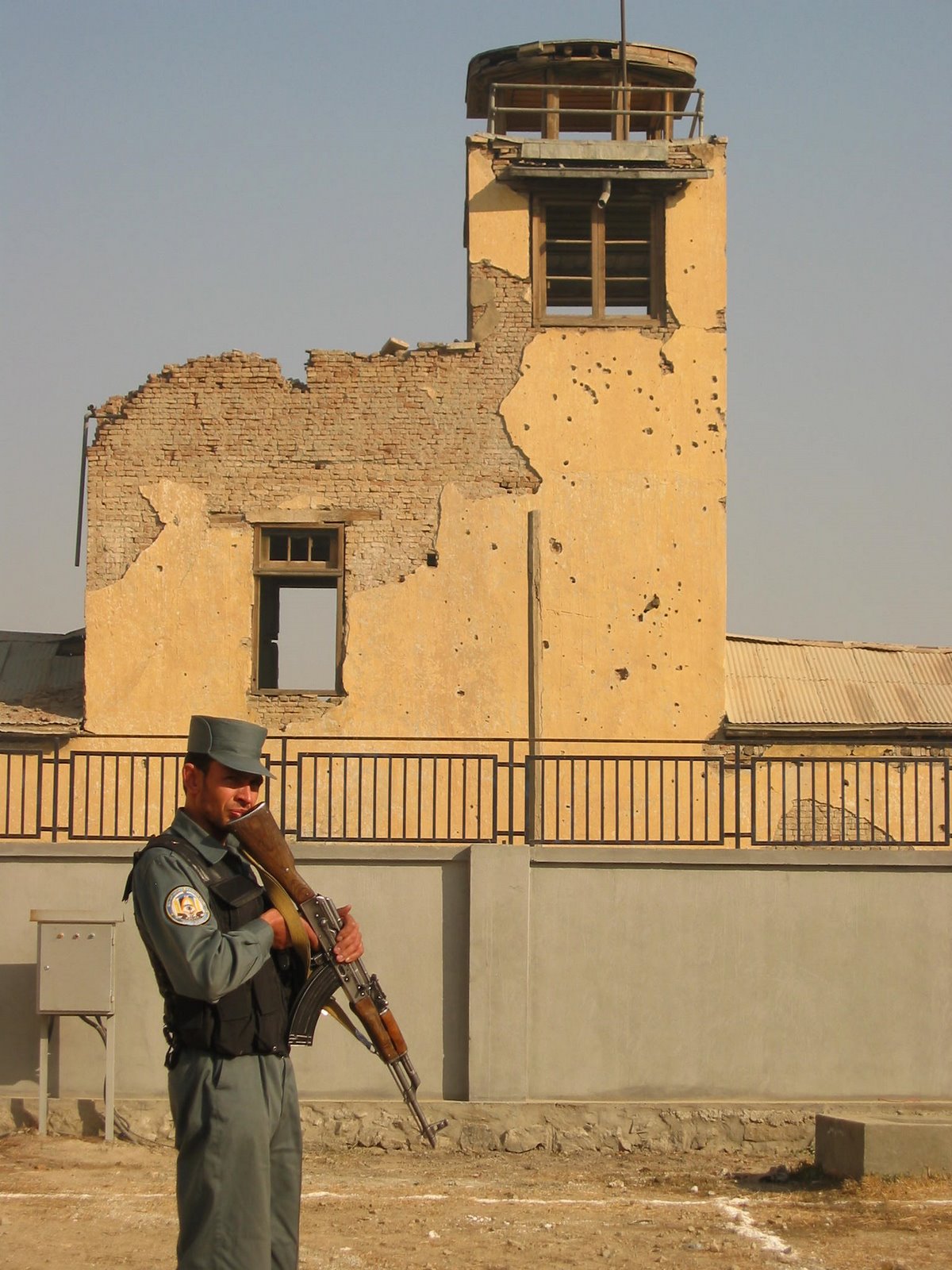 [afghan-police.jpg]