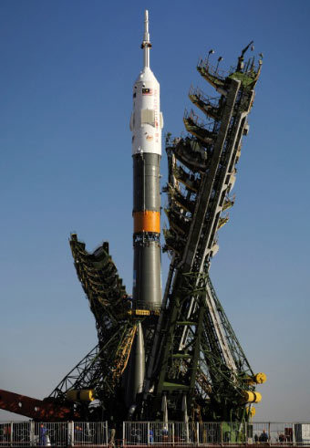 [soyuz-tma-11-rocket-launch2.jpg]
