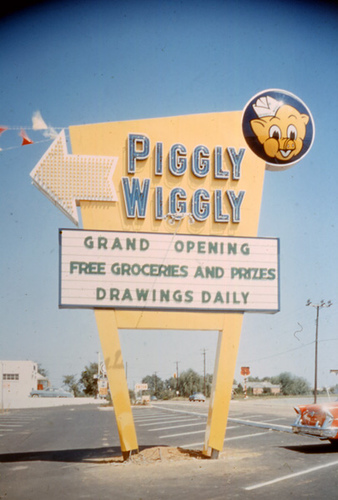 [Piggly+Wiggly.jpg]