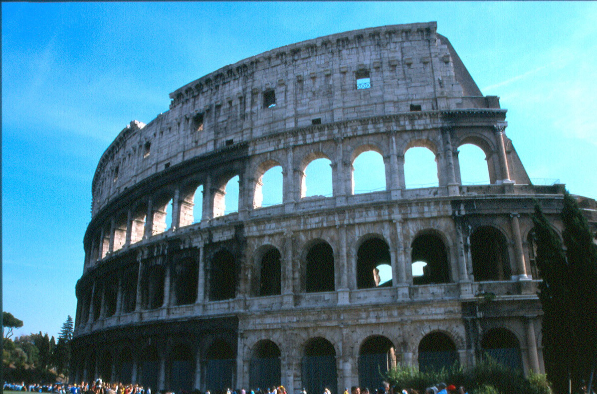 [56-Coliseo-de-Roma-.3.jpg]