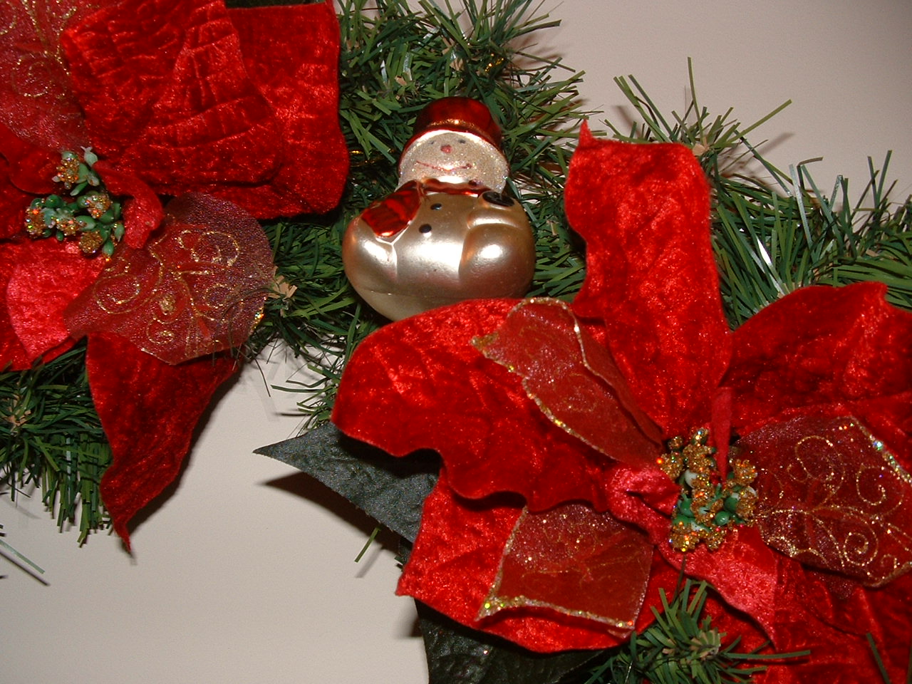 [Christmas+Decorations+2007+010.jpg]