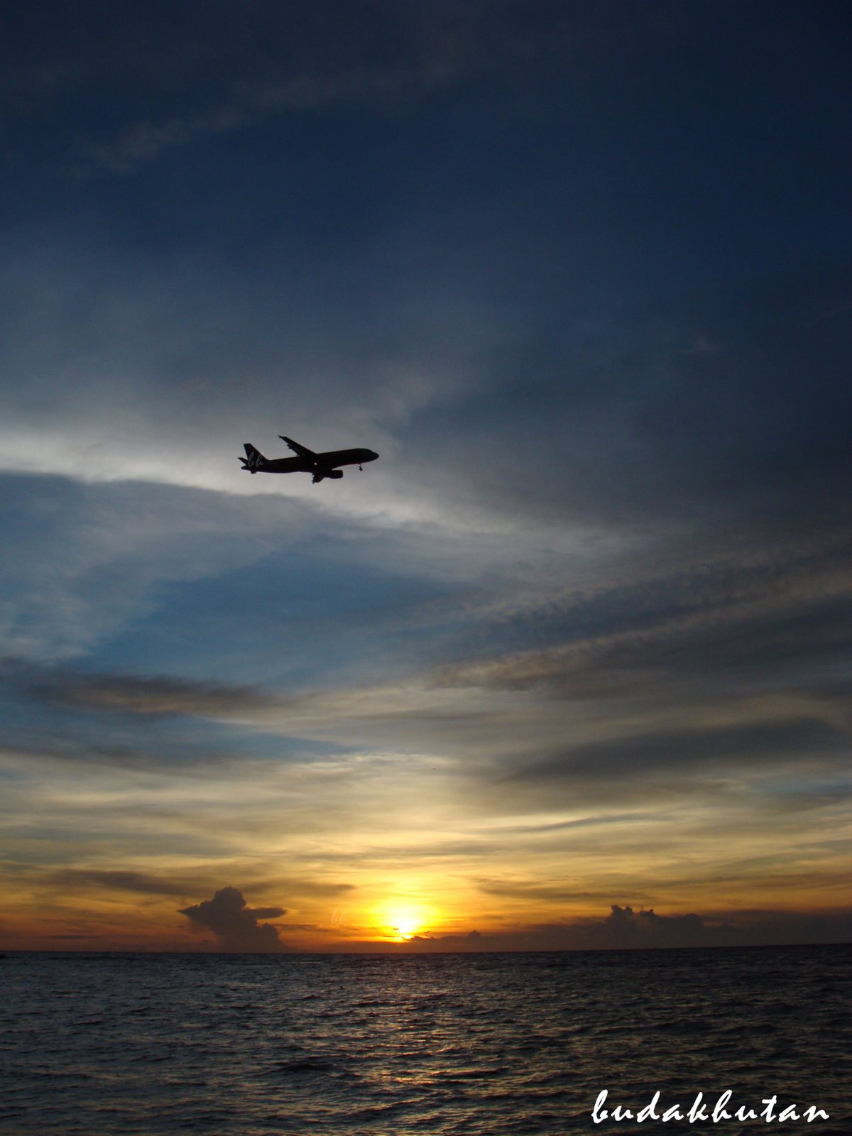 [Sunset+Aeroplane+budakhutan.jpg]