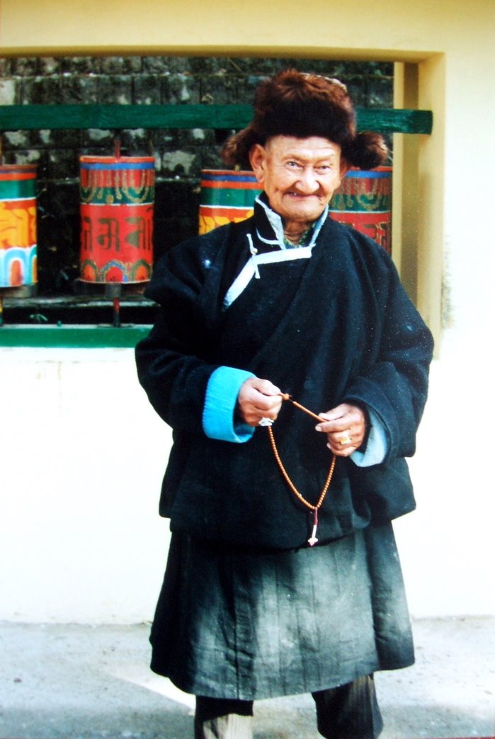 [tibetan+gentleman.jpg]