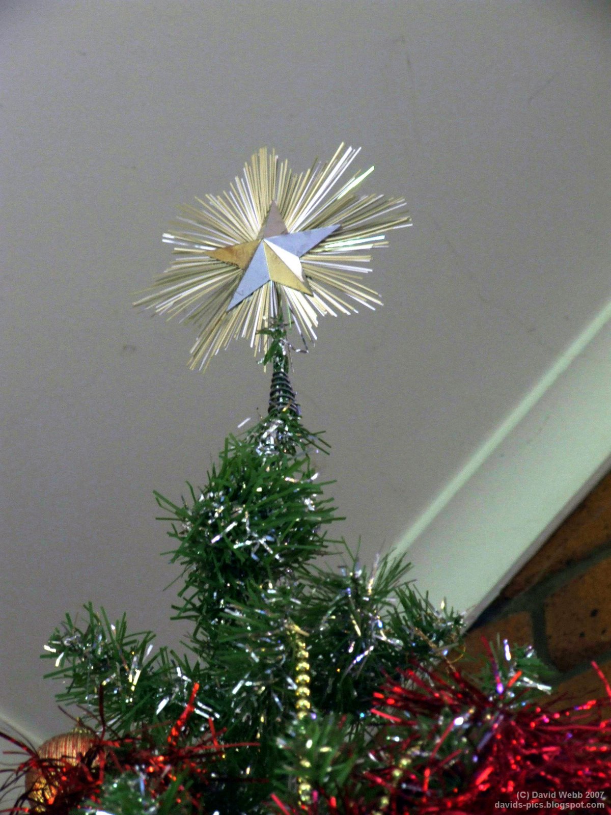 [Christmas+Tree+Star.jpg]