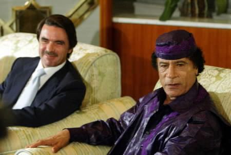 [gaddafi+aznar.jpg]