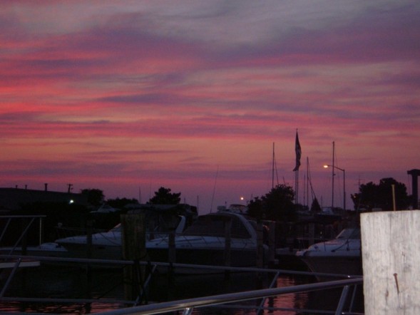 [boat+sunset.jpg]