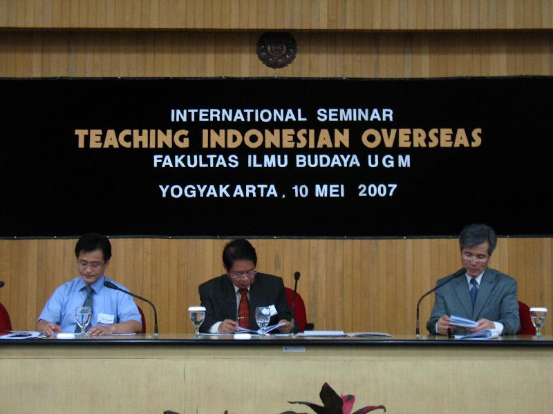 [seminar+indonestina.jpg]