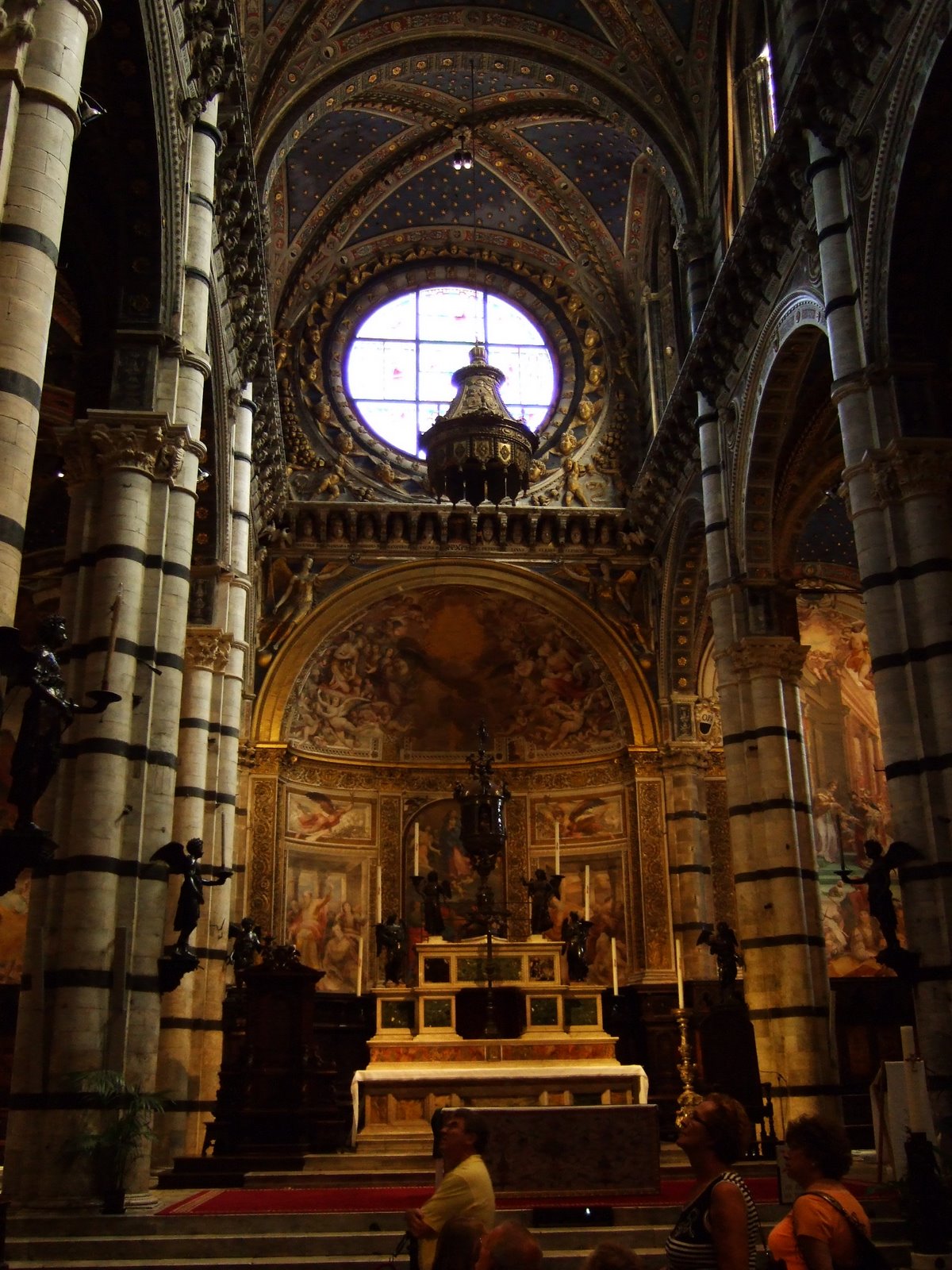 [Siena--Duomo+altar+close+up.JPG]