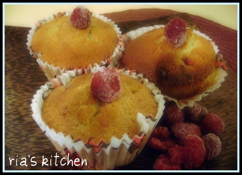 [raspberry+muffins.jpg]