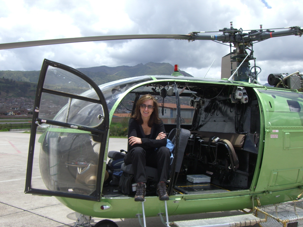[Amy+Vail+on+the+helicopter.jpg]