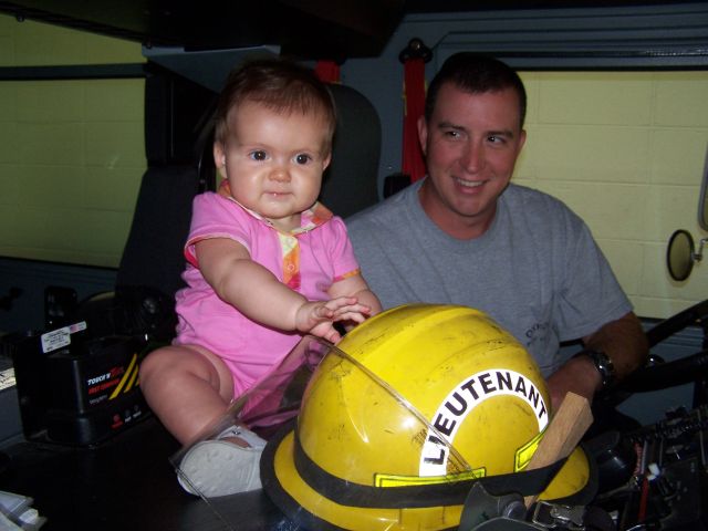 [Daddy+&+Haley+Fire+Truck.jpg]