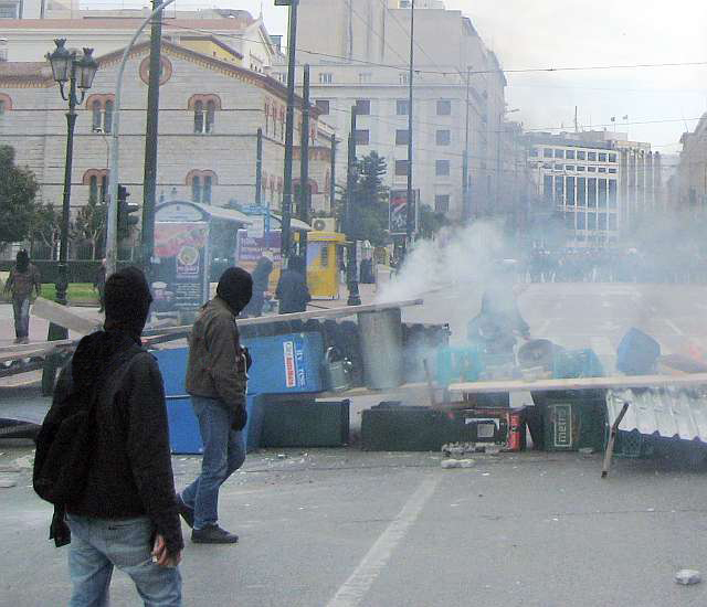 [2-2-2008_greece_anarchists_cancel_fascists_demo__016_.jpg]