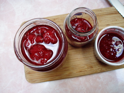 [strawberry+jam+and+sauce.jpg]
