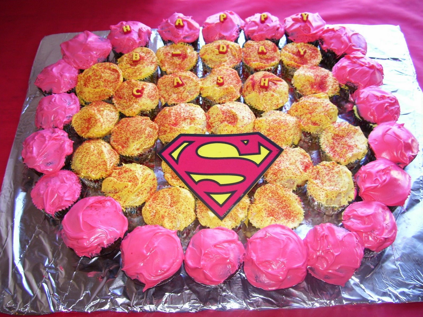 [superman+cake.jpg]