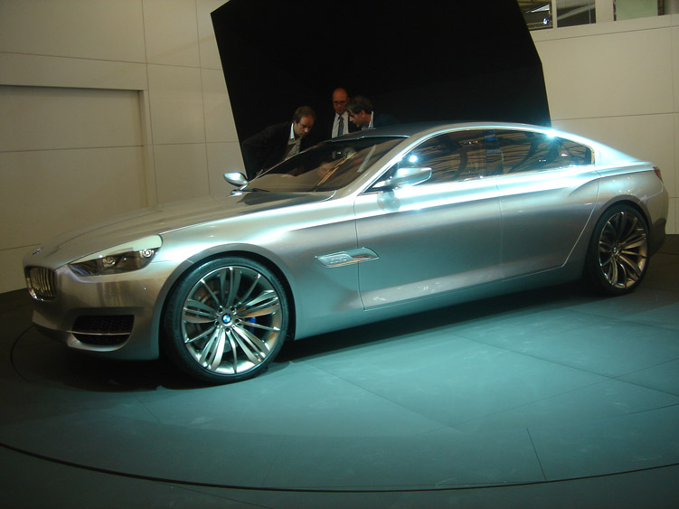 [BMW_Concept_CS_2007_Shanghai_Auto_Show_04.jpg]