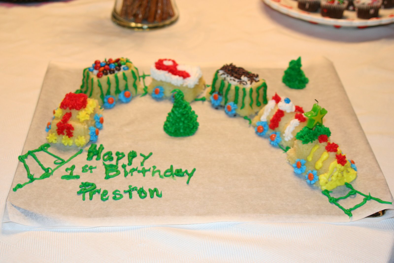 [Prestons+first+birthday+cake.JPG]