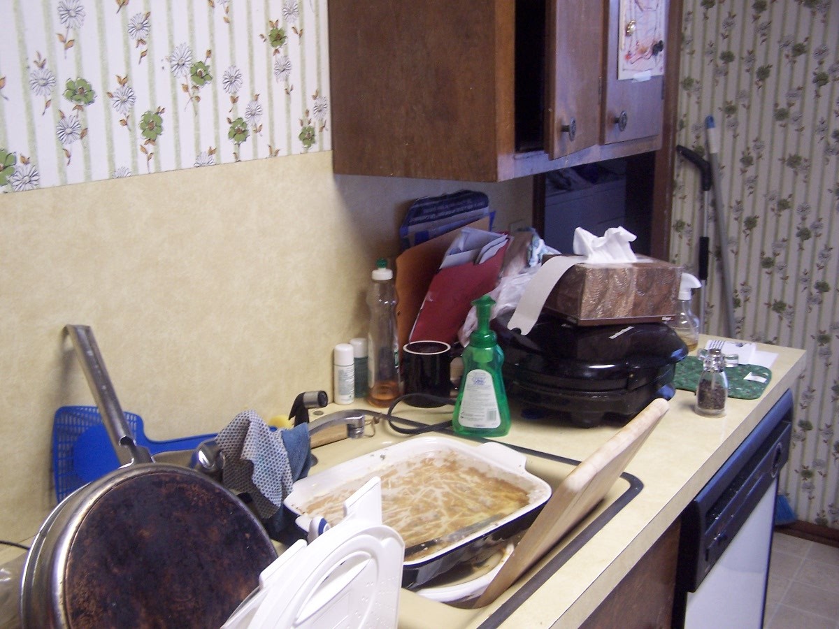 [kitchen2.JPG]