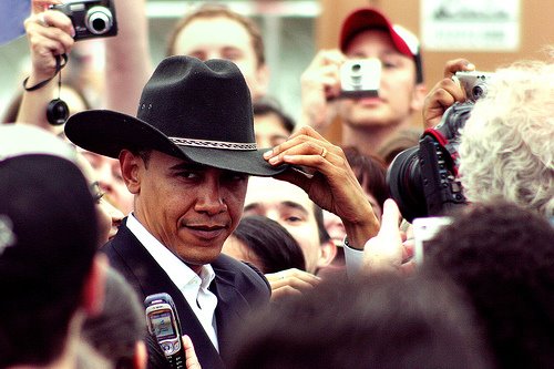 [obama+hand+cowboy+hat.jpg]