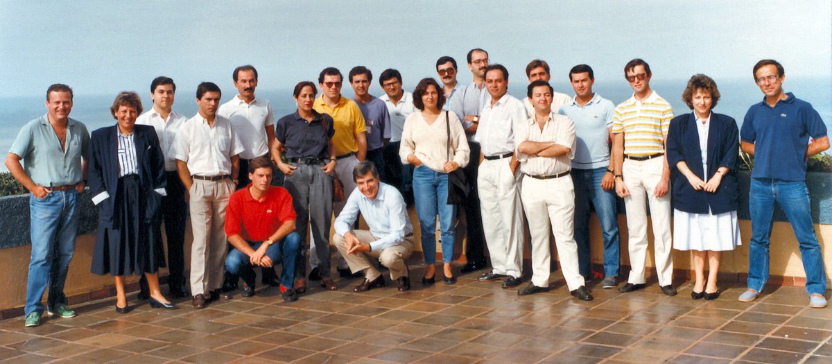 [IBM_-_Escola_de_Vendas_1988-1200.jpg]