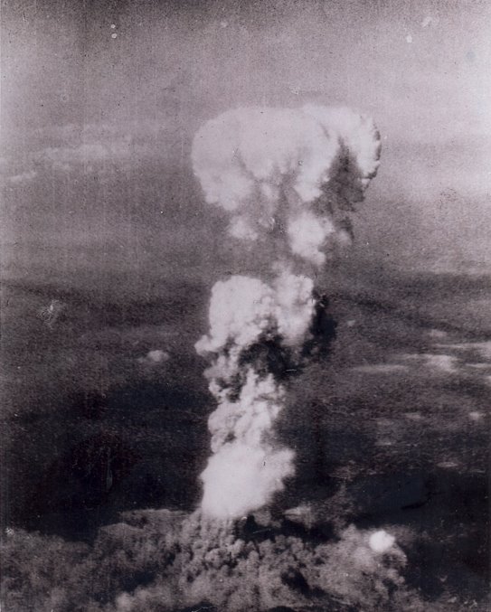 [Atomic_cloud_over_Hiroshima.jpg]