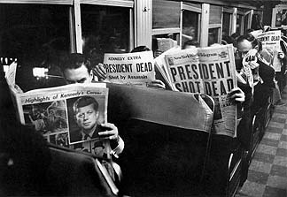 [Morte+de+Kennedy+Headlines.+November+22,+1963..jpg]