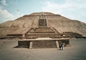 [Teotihuacan+1.bmp]