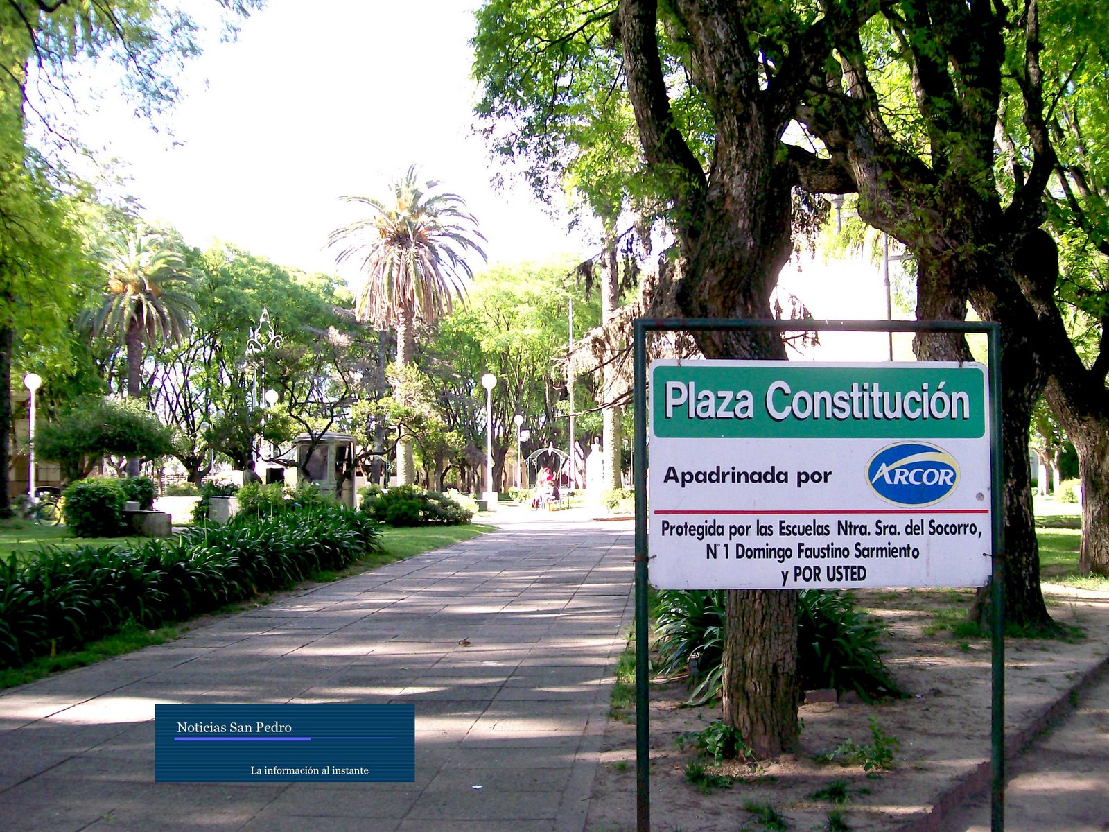 [Plaza+ConstituciÃ³n+copia.jpg]