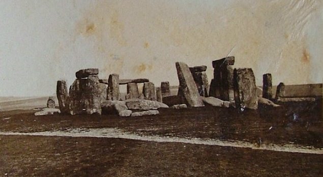 [Photograph+of+Stonehenge+taken+July+1877.JPG]