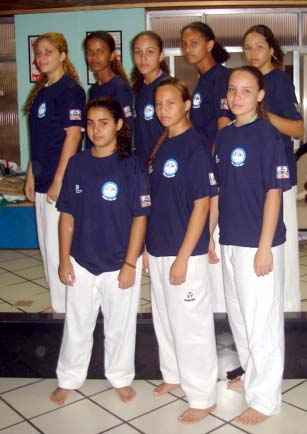[Equipe+feminina+da+Associação+Nelson+de+Taekwondo+(1).JPG]