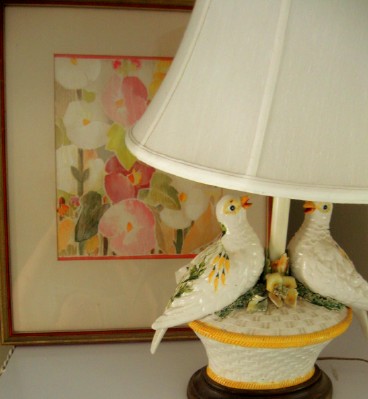 [bird-lamps-hollyhock-flowers.jpg]