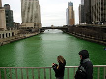 [Chicago_River.jpg]