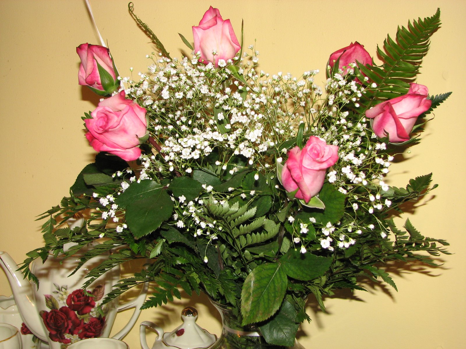 [Valentine+Roses+from+Brandy_14+February+2008.JPG]