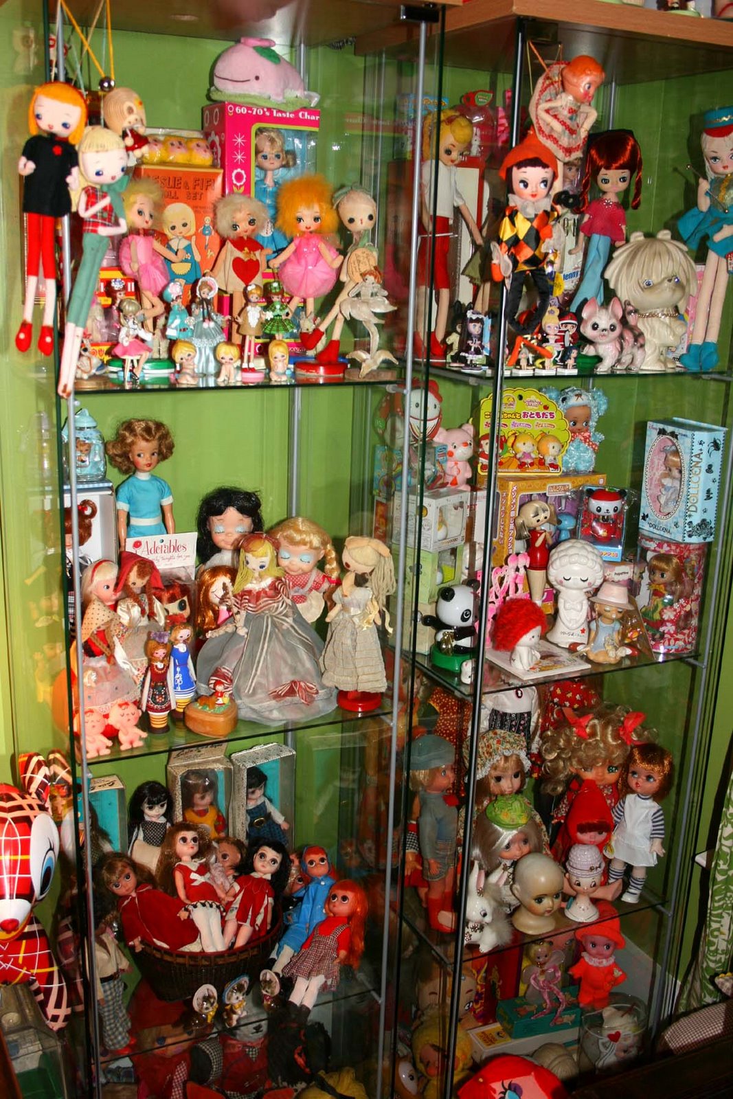[Close+Up+of+Doll+Cabs+1+and+2.jpg]