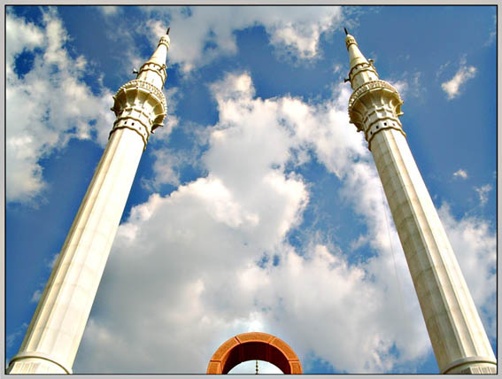 [2_minarets.jpg]