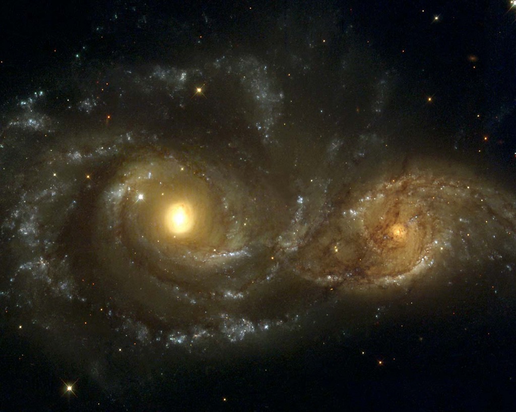 [galaxies+Via+Làctia+xocant+amb+Andròmeda.jpg]