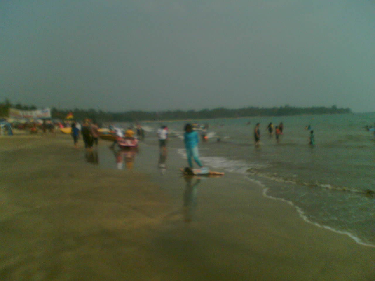 [Anyer+beach-dhyarga.jpg]