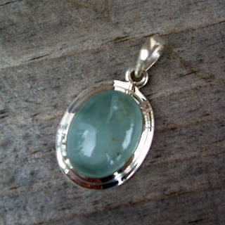 aquamarine necklace pendant