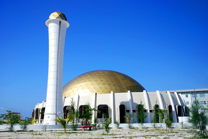 [Mosque_of_Hulhumal.jpg]