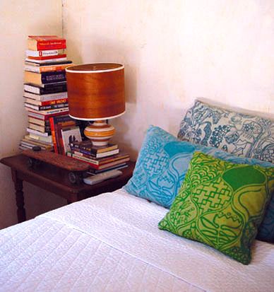 [bed+books.jpg]