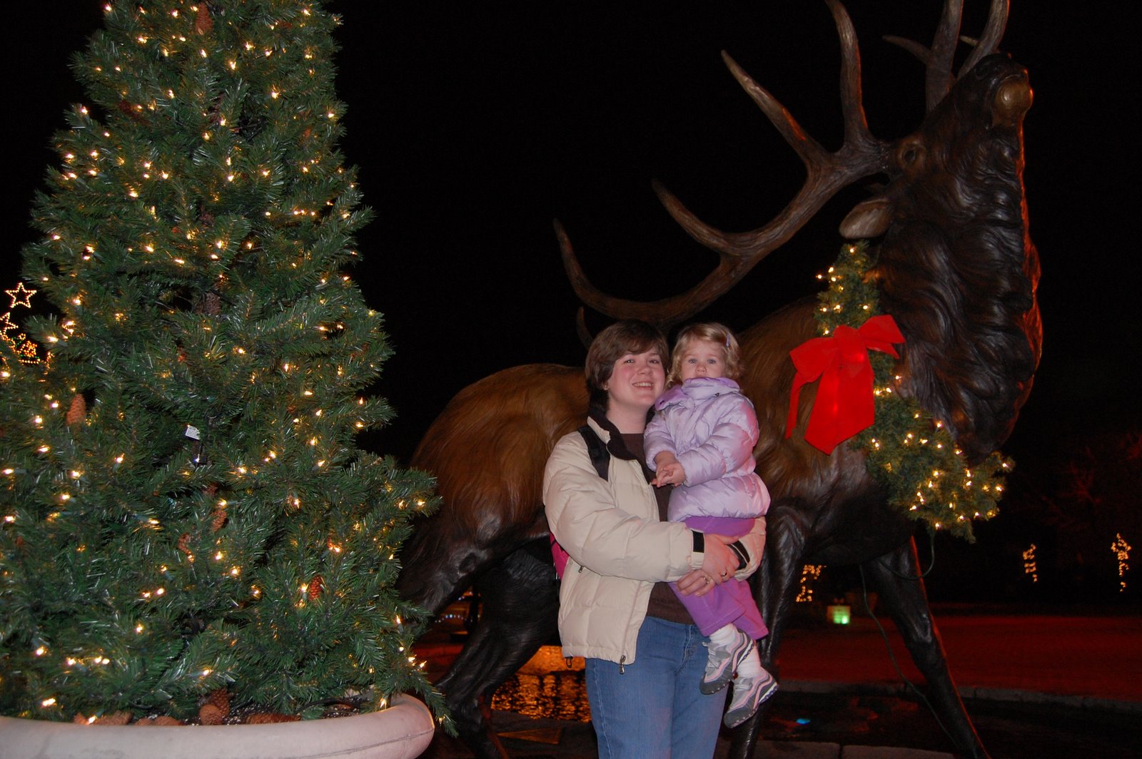 [Shelby+and+Mommy+with+Elk.JPG]