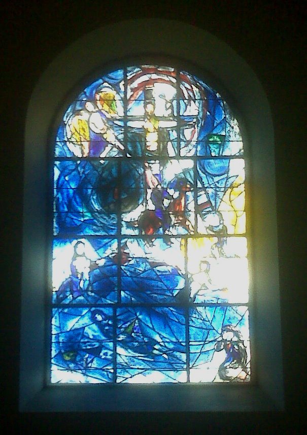 [Marc+Chagall+window+at+Tudeley+Church.JPG]