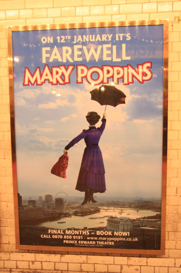 [Mary+Poppins+-+Prince+Edward+Theatre.jpg]