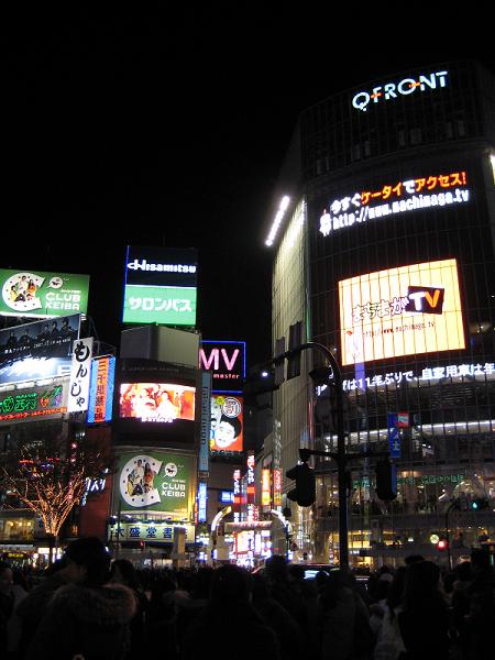 [10+Shibuya+intersection+with+buildings.jpg]