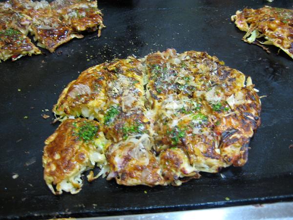[11+Finished+Okonomiyaki.jpg]