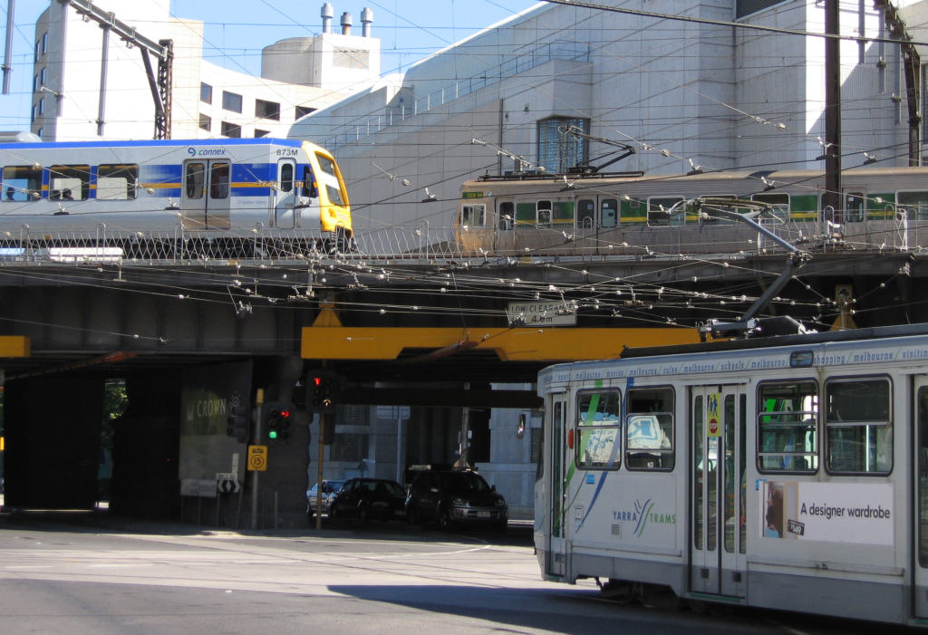 [Tram-and-trains-in-melbourne.jpg]