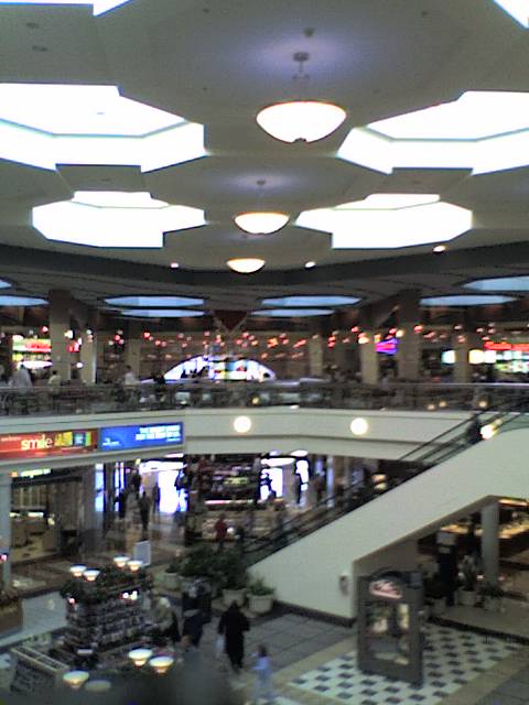 [Hanes+Mall+12-16-2006+3.jpg]