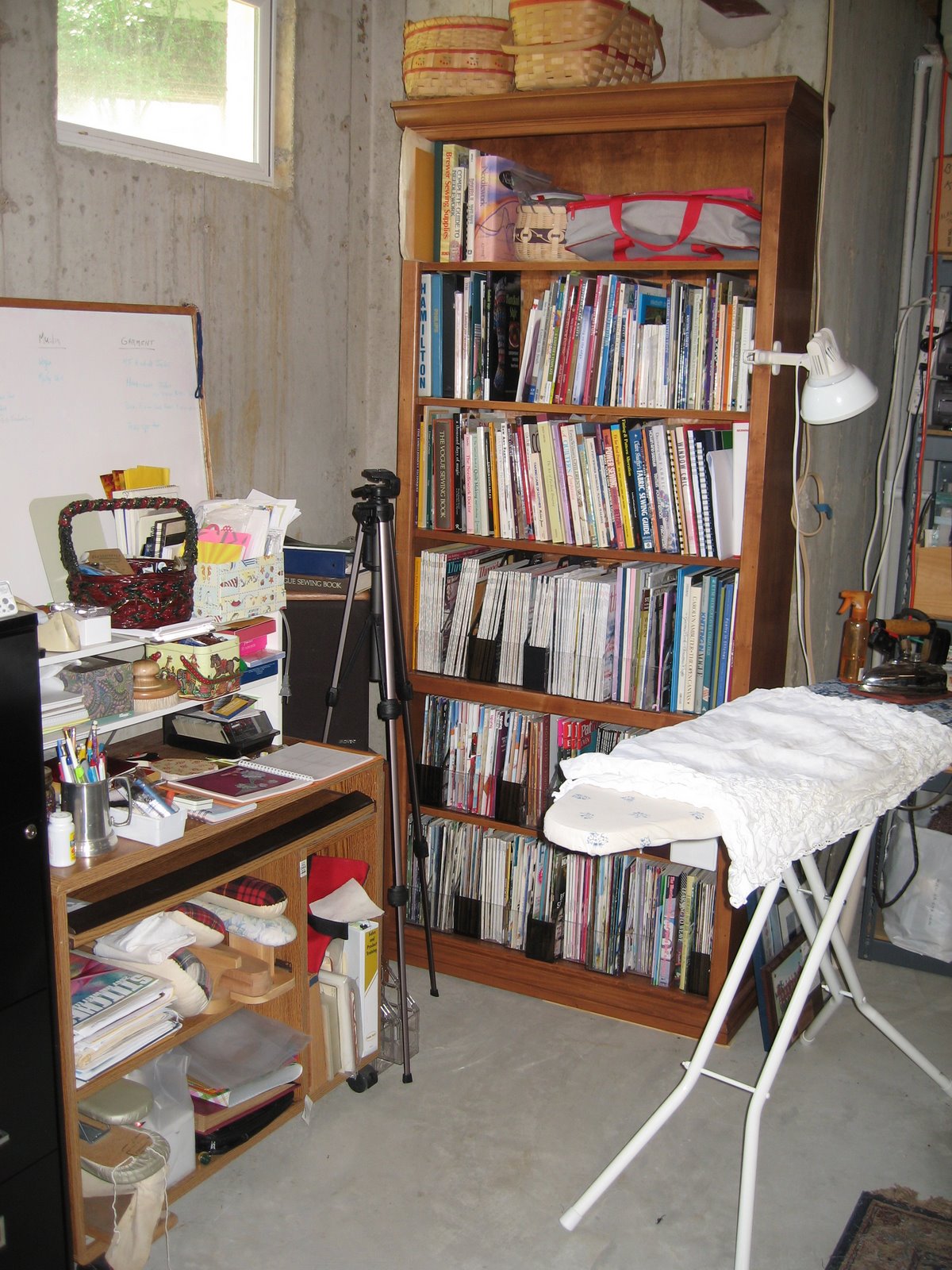 [sewing+room+4+july+07.jpg]